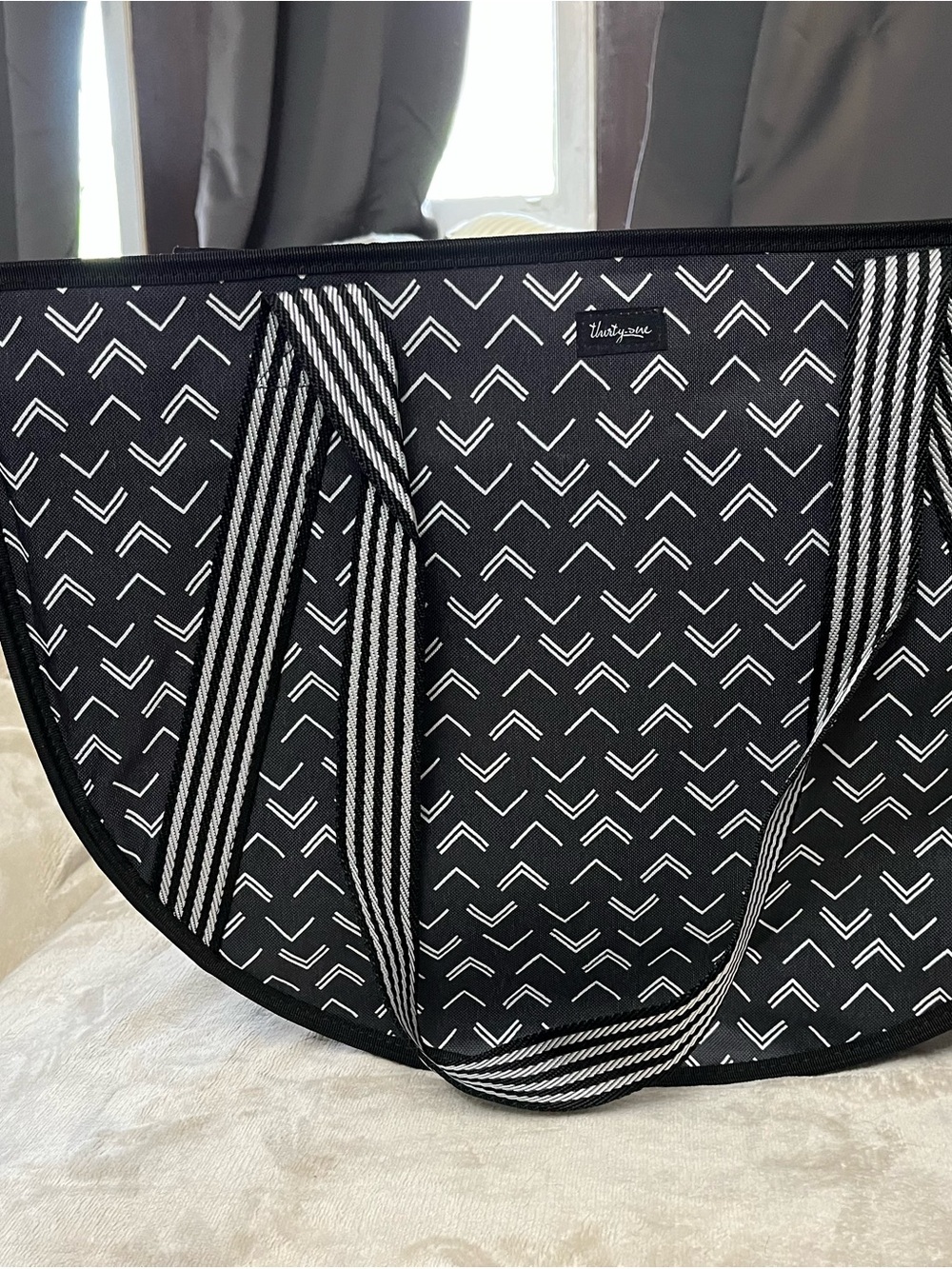 thirty-one Black Chevron Pattern Tote with Striped Handles